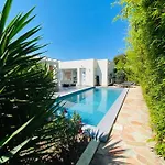 ヴィラ Le Week End *