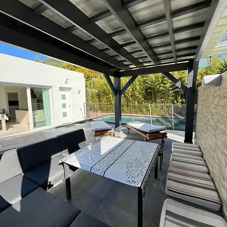 ヴィラ Le Week End アジャクシオ