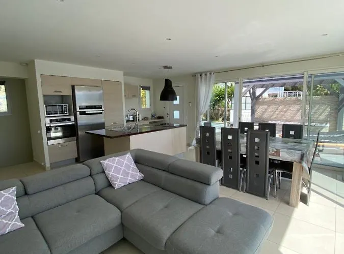 Le Week End Ajaccio (Corsica)